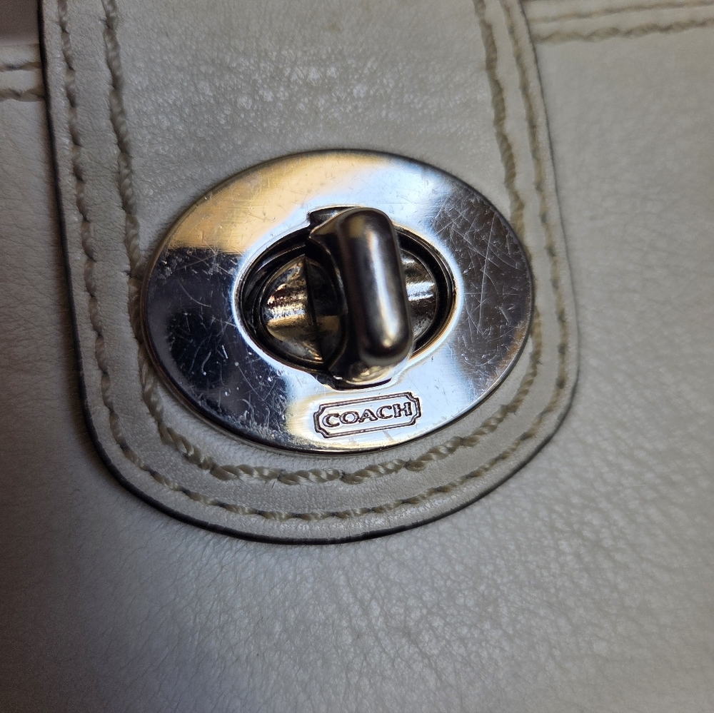 Coach Wallet & Checkbook - Picture 10 of 12